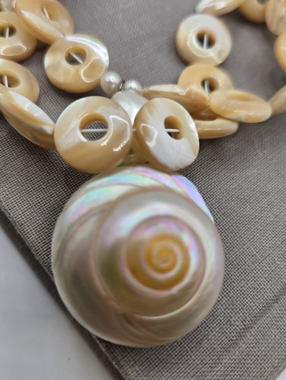 Turbo Shell Mother Of Pearl Donut Necklace Beach Boho Mermaid Tropical Resort - Picture 2 of 7